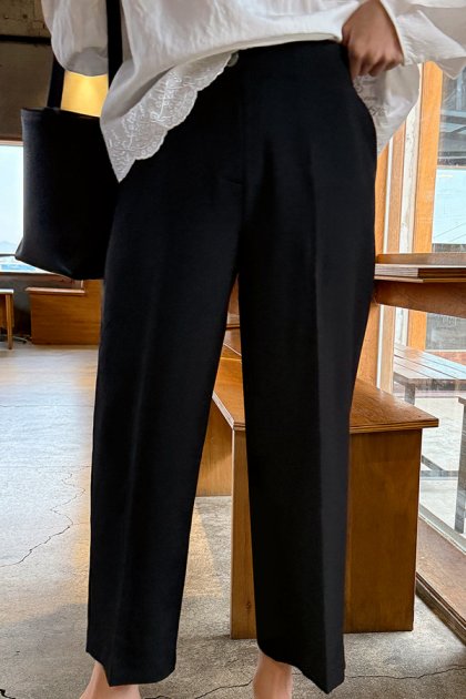 holic 5098 Knee-length Elastic Slacks holic 5098 Knee-length Elastic Slacks