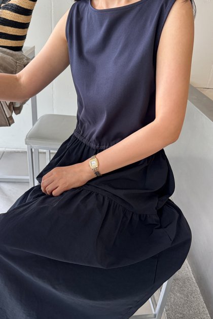 Poitz sleeveless one piece Poitz sleeveless one piece