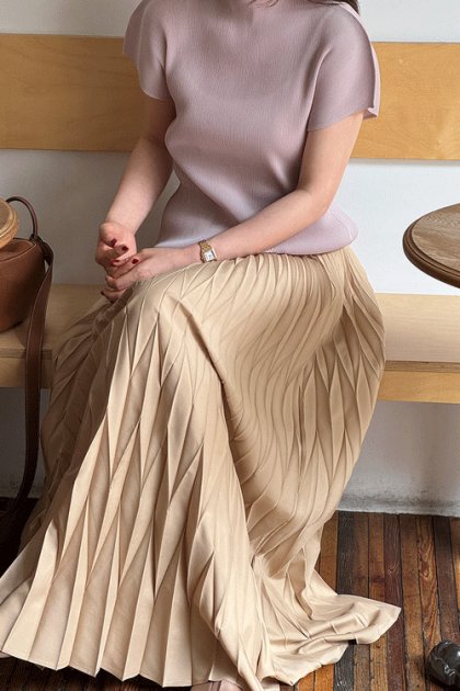Decov pleated skirt