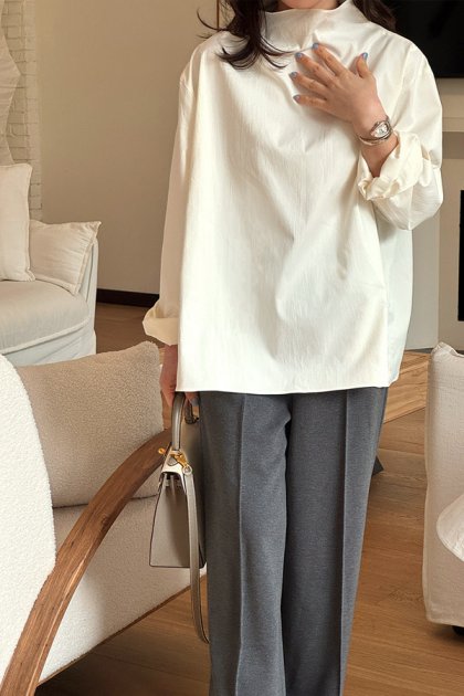 Erinelle Turtle Blouse Erinelle Turtle Blouse