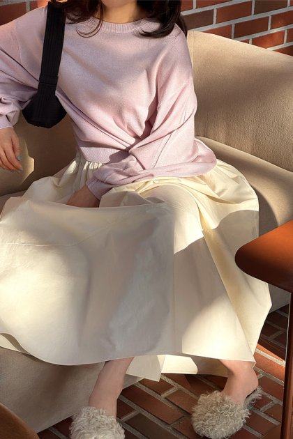 Naive volume skirt Naive volume skirt