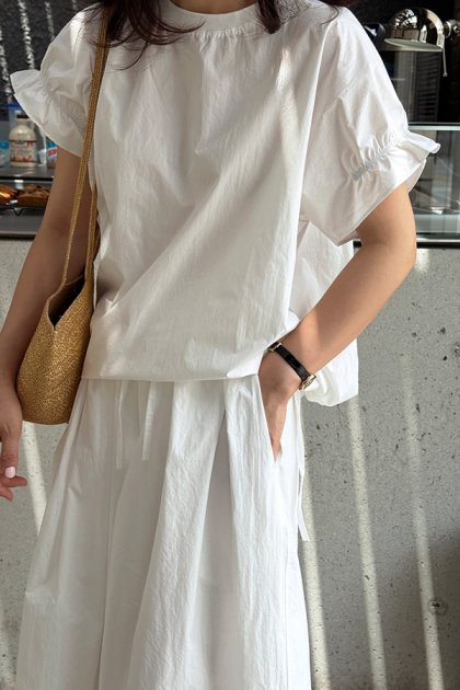 Leaf Frill Blouse Leaf Frill Blouse