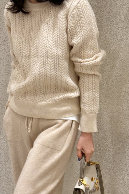 Bisop round knit Bisop round knit