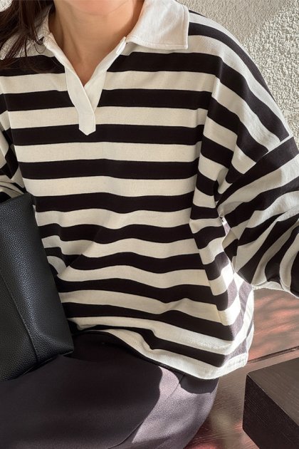 Nuen Stripe T-shirt Nuen Stripe T-shirt