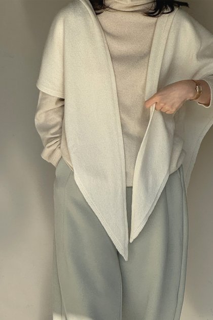 Califer Hooded Shawl Califer Hooded Shawl