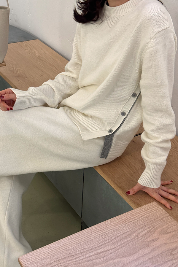 Riome Cashmere Knit Riome Cashmere Knit