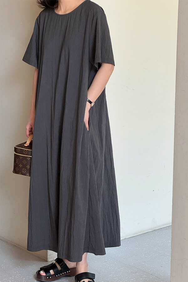 Bloor short sleeve one piece Bloor short sleeve one piece