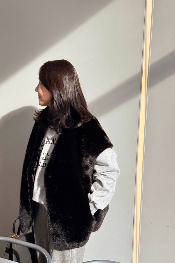 Scallop fur vest Scallop fur vest