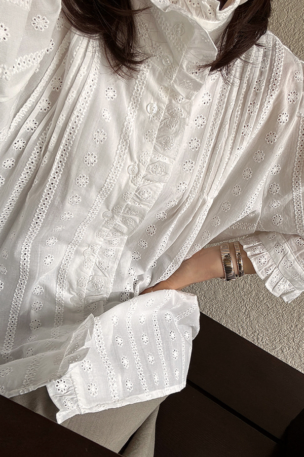 Kinmel Lace Blouse Kinmel Lace Blouse