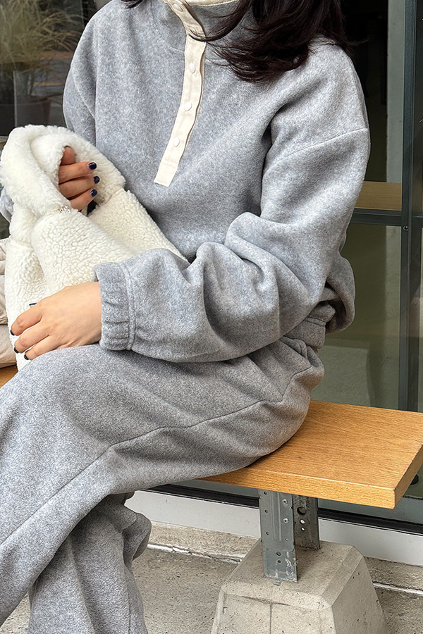 Lymphoa Fleece Man-to-Man Lymphoa Fleece Man-to-Man
