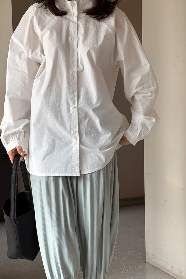 Pleaner half-neck shirt Pleaner half-neck shirt