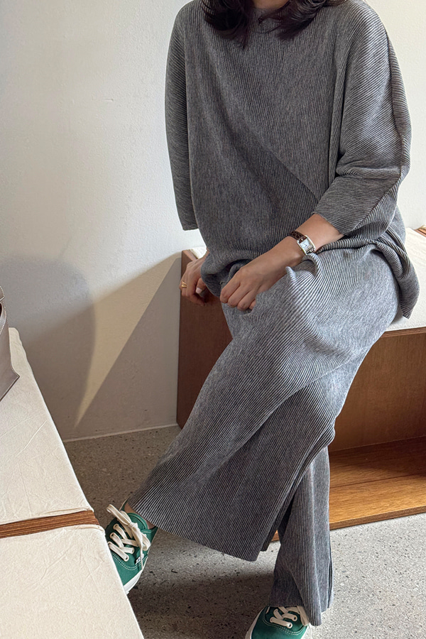 Corsa Pleated Set Corsa Pleated Set