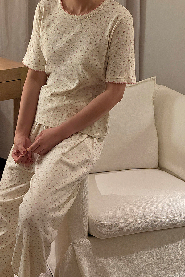 Elona floral pajamas Elona floral pajamas
