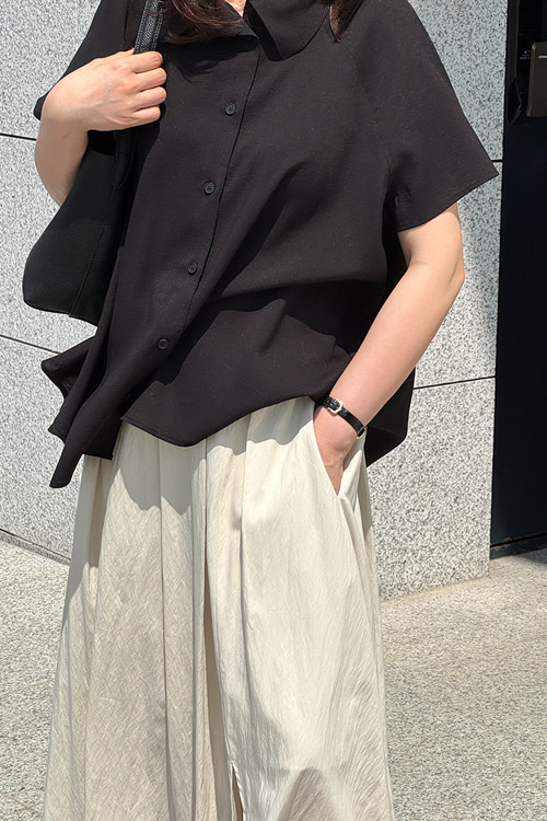 Cheska collar blouse Cheska collar blouse
