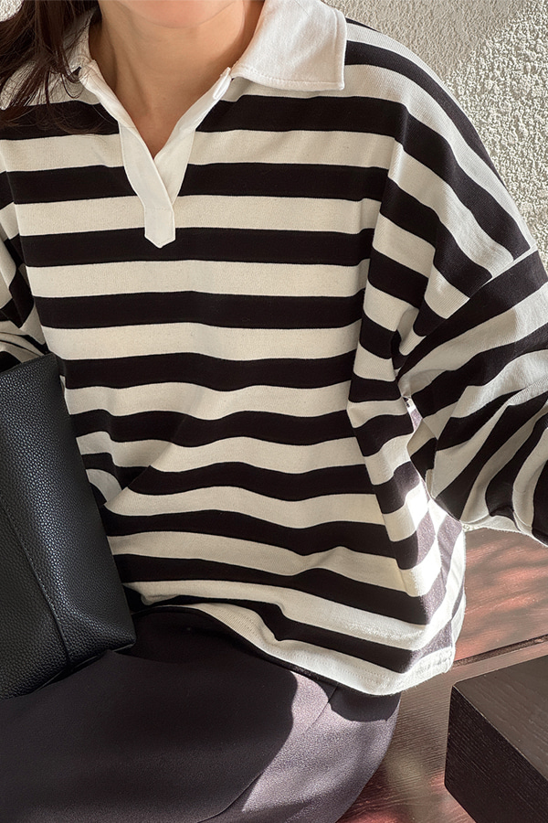 Nuen Stripe T-shirt Nuen Stripe T-shirt