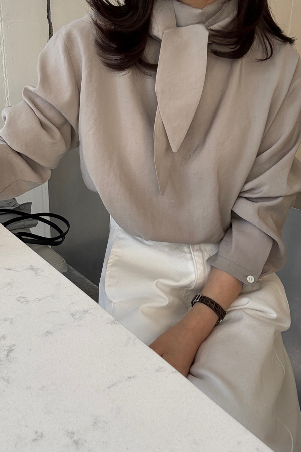 Lunedi tie blouse Lunedi tie blouse